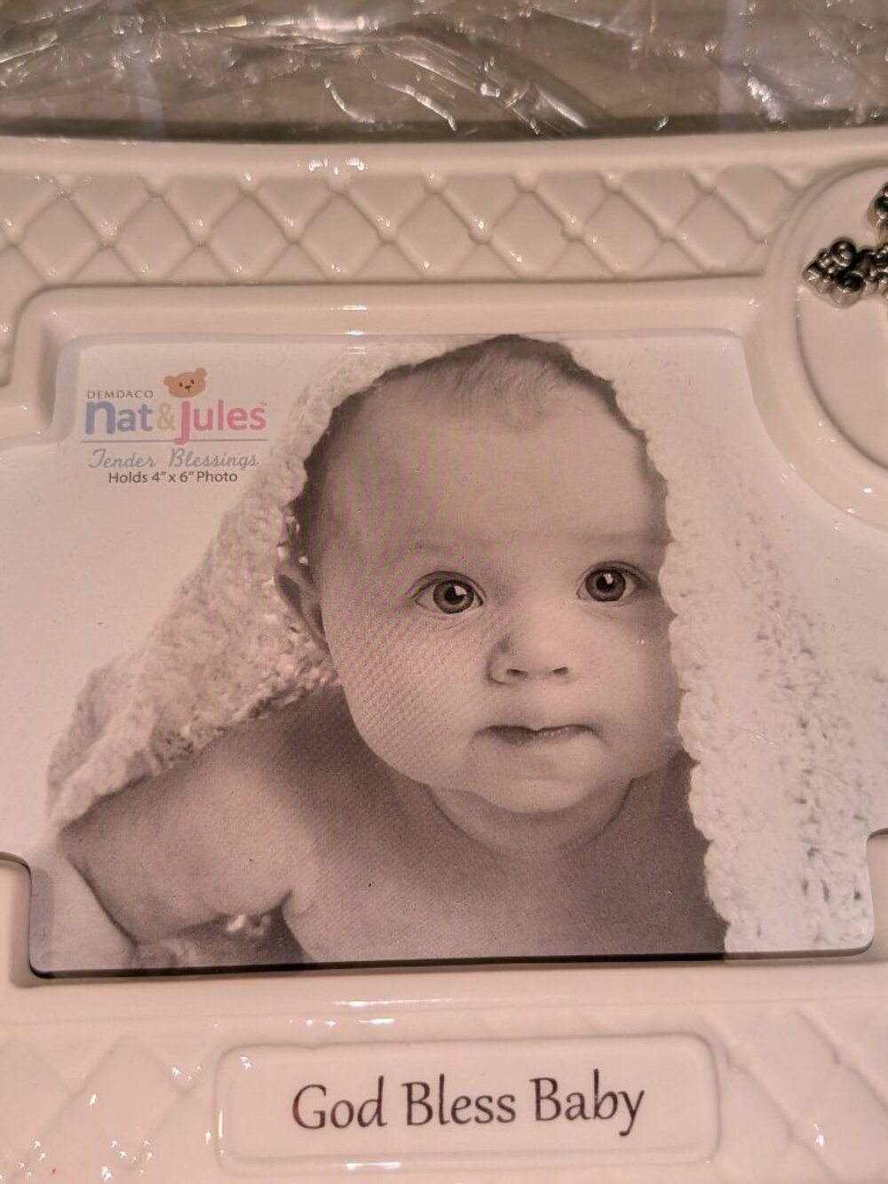 Frame - photo frame 4x6- Brand new with box